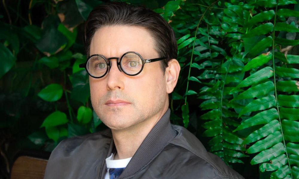 5 Celebrities That Popularized Men’s Round Glasses