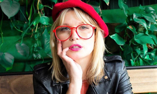 Popular 90s Glasses Trends Making a Comeback