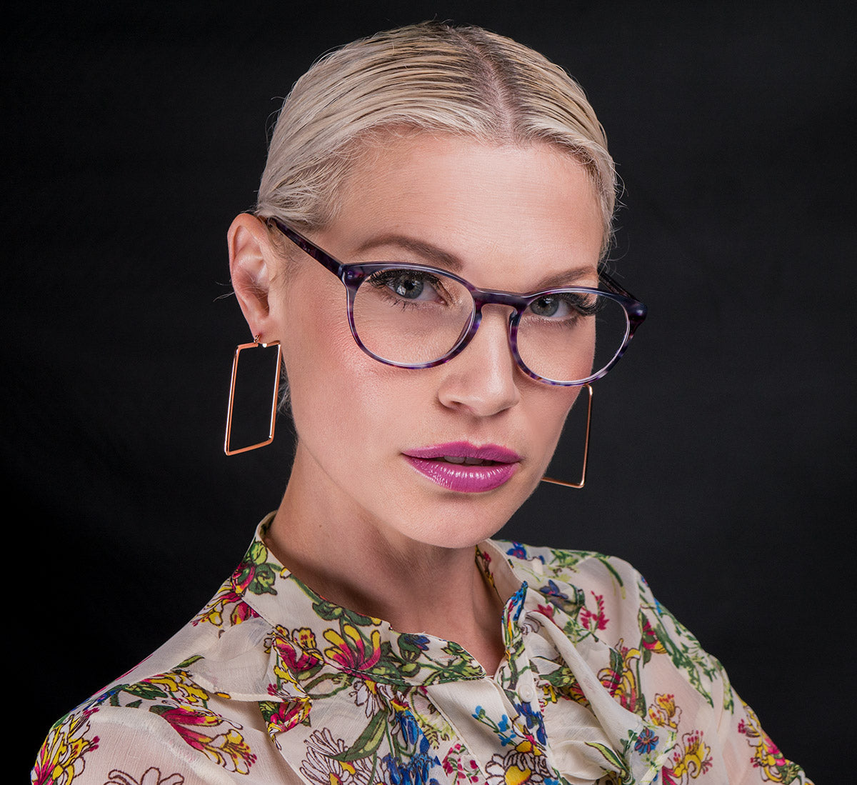 Chic eyeglass frames online